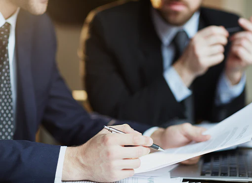 The Contract Strategist's Guide to Complex Deal Drafting and Negotiations - Image 2